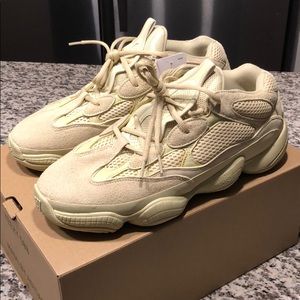 Yeezy 500 Supermoon Yellow size 10.5. NWT